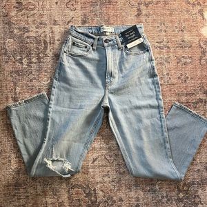 NWT Abercrombie & Fitch women’s jeans